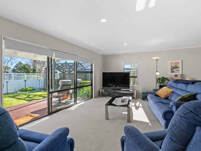 102 Wattle Farm Road, Wattle Downs