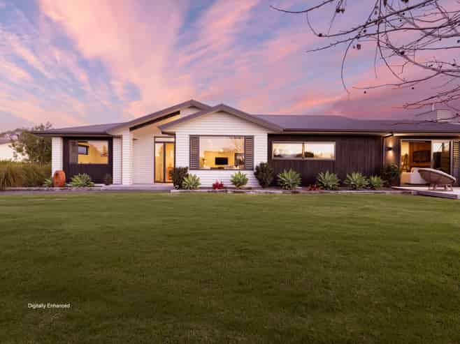 50 Royal Ascot Drive, Papamoa