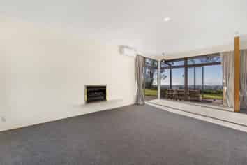 11 Puketaha, Swanson