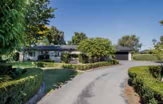 1560 Cambridge Road, Cambridge