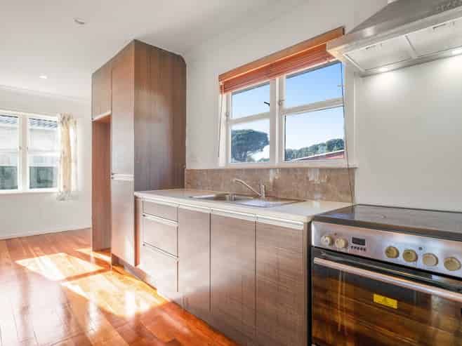 16 Cullinan Avenue, Mangere