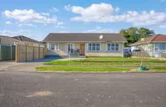 16 Cullinan Avenue, Mangere