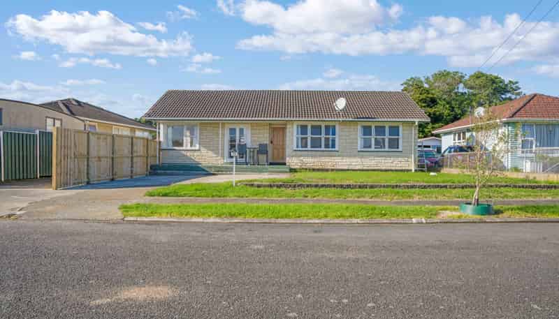 16 Cullinan Avenue, Mangere