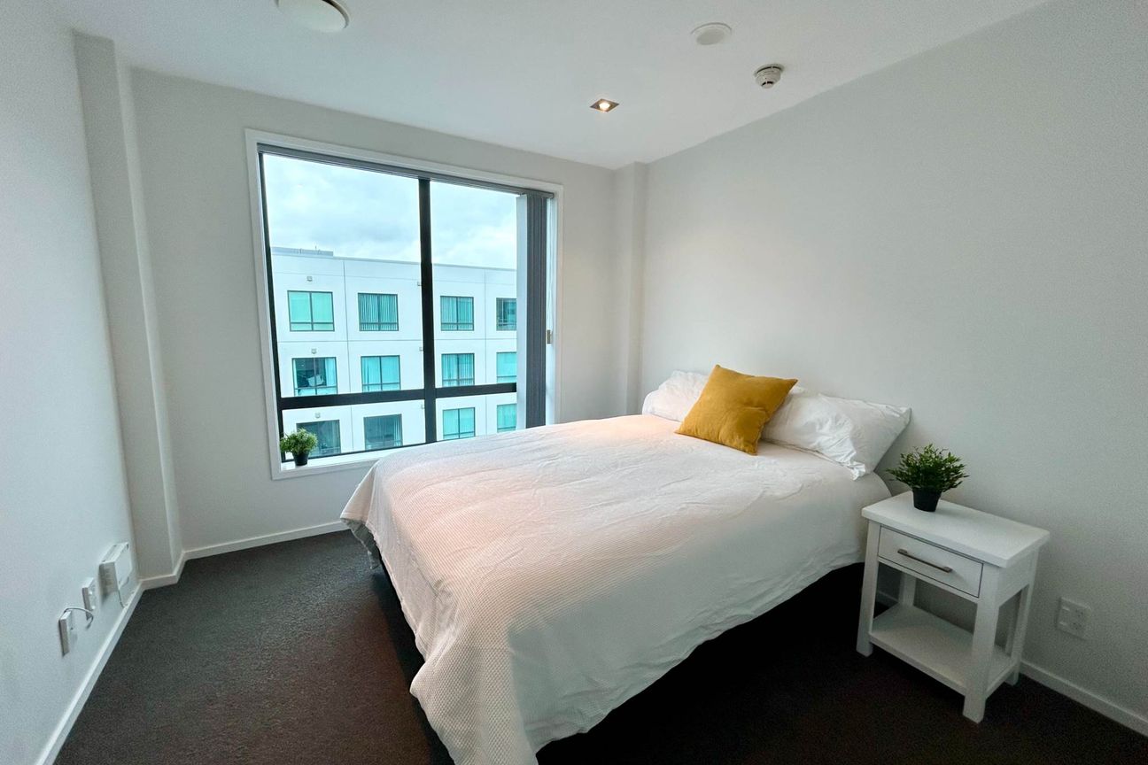 On Top At The Docks - Two Bedroom, One Bathroo... - Mehr