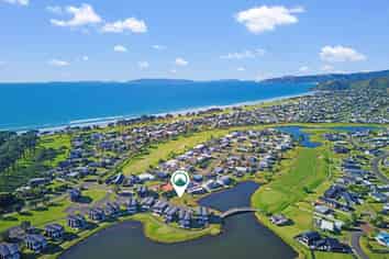 102 The Fairway, Matarangi