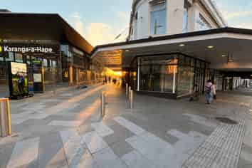 CHARACTER OFFICE ON CRL DOORSTEP

