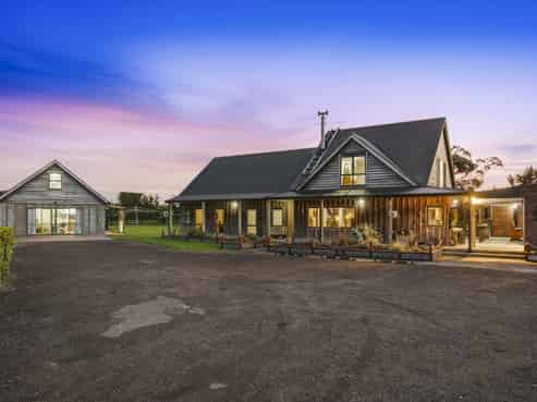 166 Gladstone Road, Levin