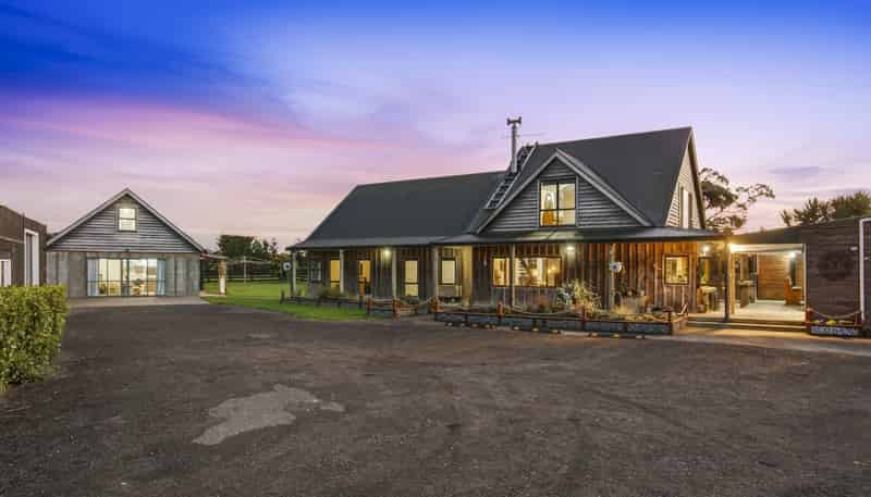 166 Gladstone Road, Levin