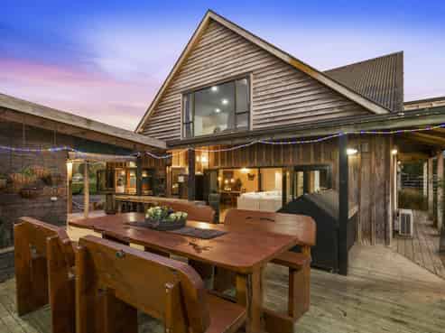 166 Gladstone Road, Levin