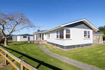 14 Paul Drive, Ngatea