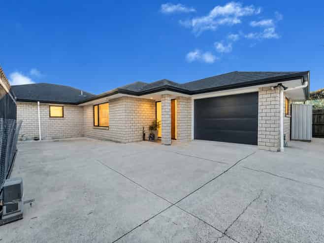 69a Solar Road, Glen Eden