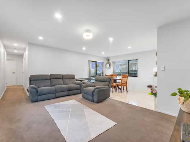69a Solar Road, Glen Eden