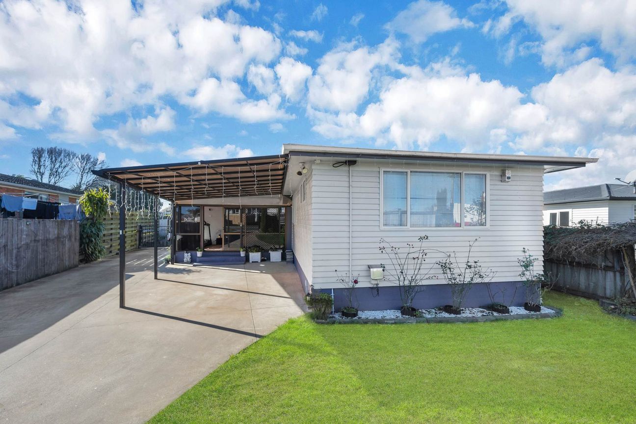 Secure Family Living with Modern Comfort - Widok 2
