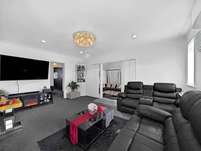 116 Gloucester Road, Manurewa