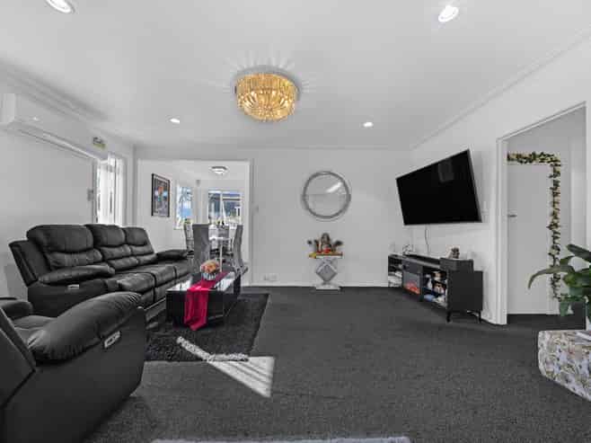 116 Gloucester Road, Manurewa