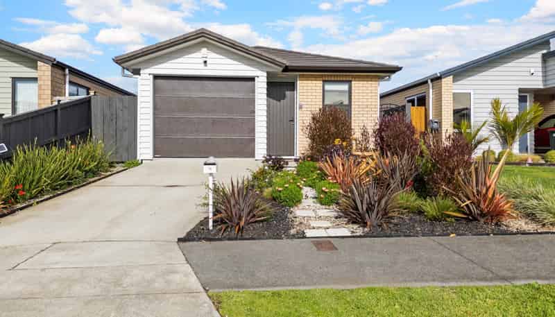 16 Farmland Road, Papakura