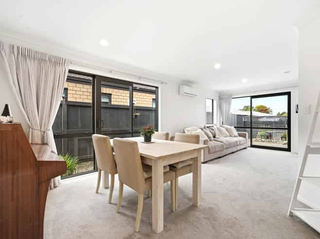 16 Farmland Road, Papakura