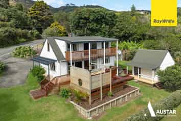  Seaview Road, Piha