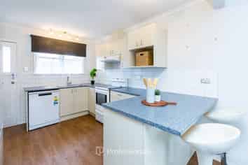 4/652 Fergusson Drive, Trentham