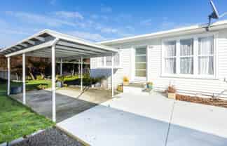 4/652 Fergusson Drive, Trentham