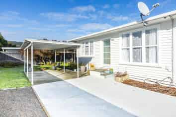 4/652 Fergusson Drive, Trentham