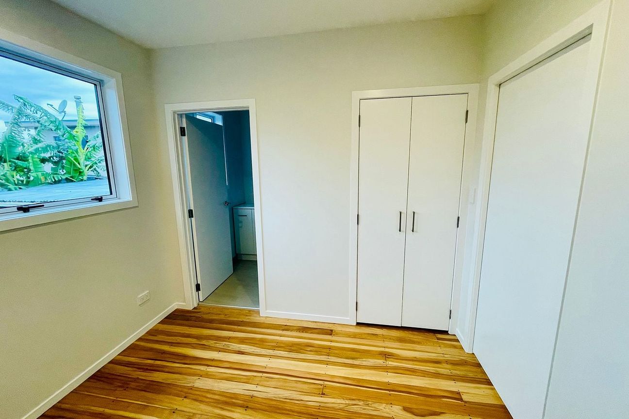Brand New 1-Bed Unit in Peaceful Coastal Setting - Widok 6