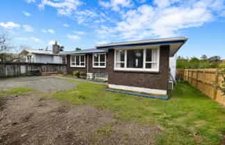  35 Riverpark Crescent, Henderson