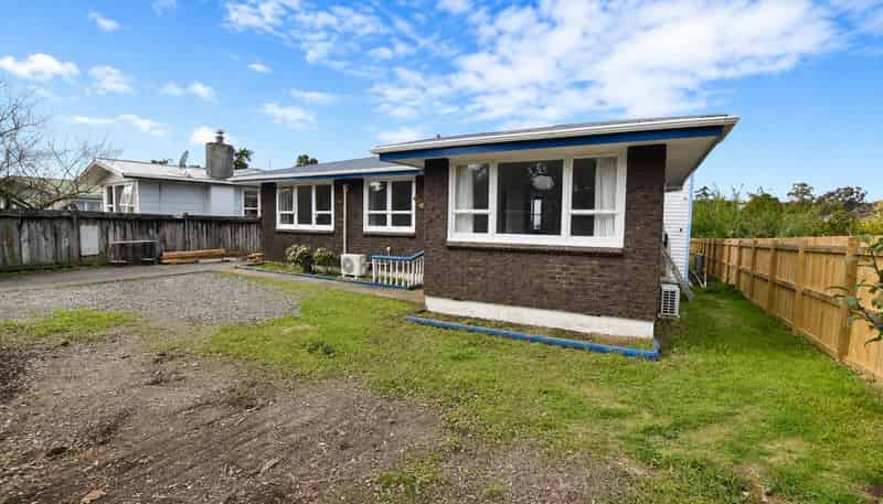  35 Riverpark Crescent, Henderson