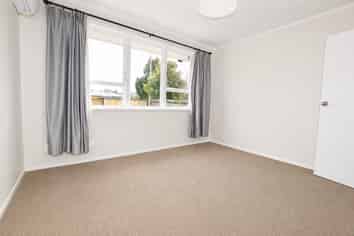  35 Riverpark Crescent, Henderson