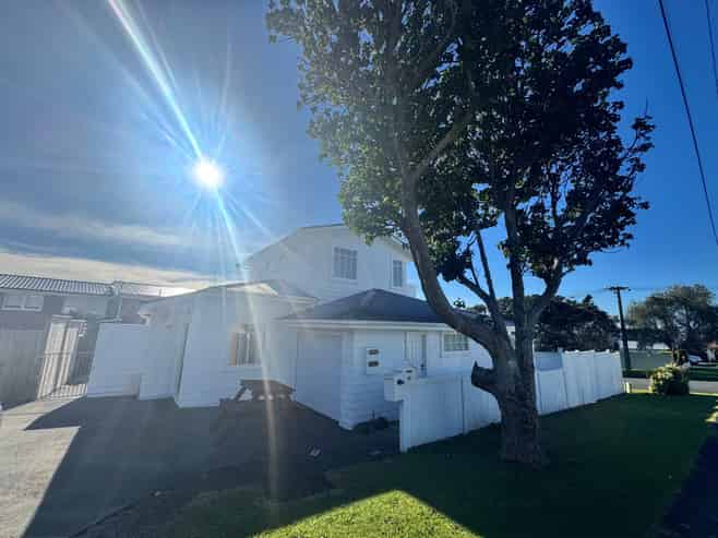 4A Rewiti Ave, Takapuna