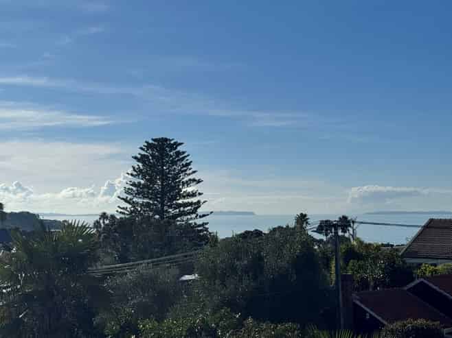 4A Rewiti Ave, Takapuna