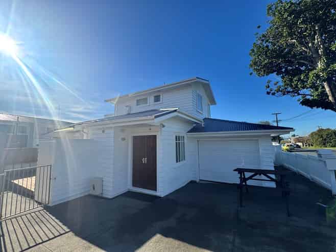 4A Rewiti Ave, Takapuna