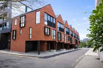 5/4 Madeira Lane, Grafton