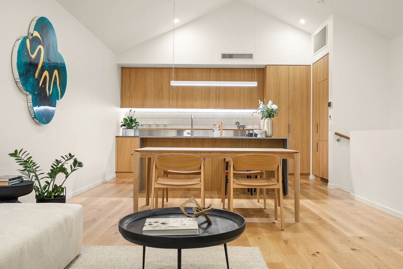 FREEHOLD TITLE, EXCELLENT BUYING, BRAND NEW – pohled 2