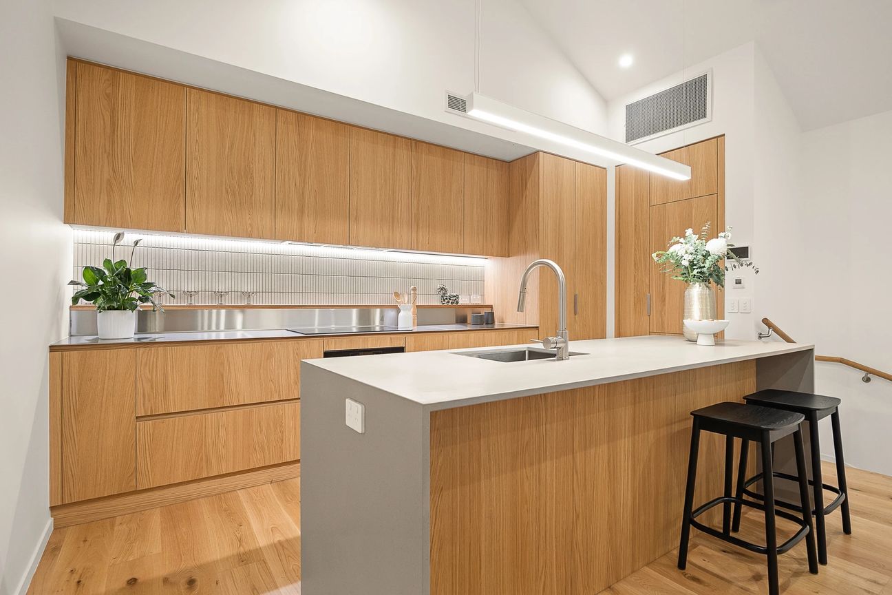 FREEHOLD TITLE, EXCELLENT BUYING, BRAND NEW – pohled 3