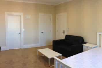 Room 3/ 51 Royal Terrace, Dunedin Central