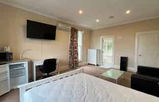 Room 3/ 51 Royal Terrace, Dunedin Central
