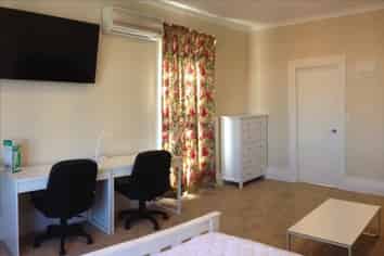 Room 3/ 51 Royal Terrace, Dunedin Central