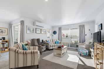 14 Muirfield Crescent, Aongatete