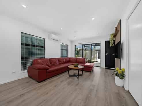 27D Littlejohn Street, Hillsborough