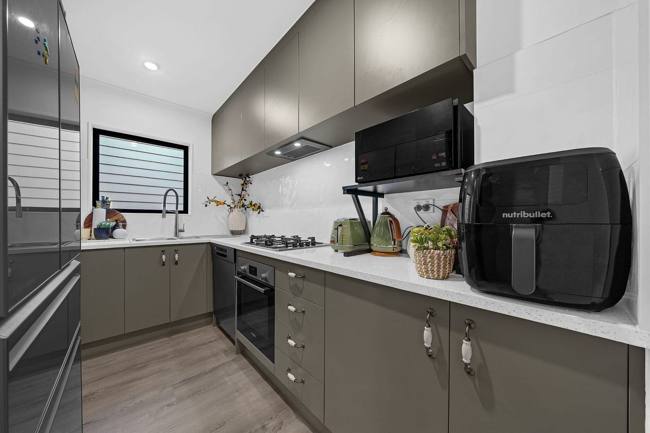 Luxury Meets Convenience Beautiful 3Bed 2.5Bath - Widok 6