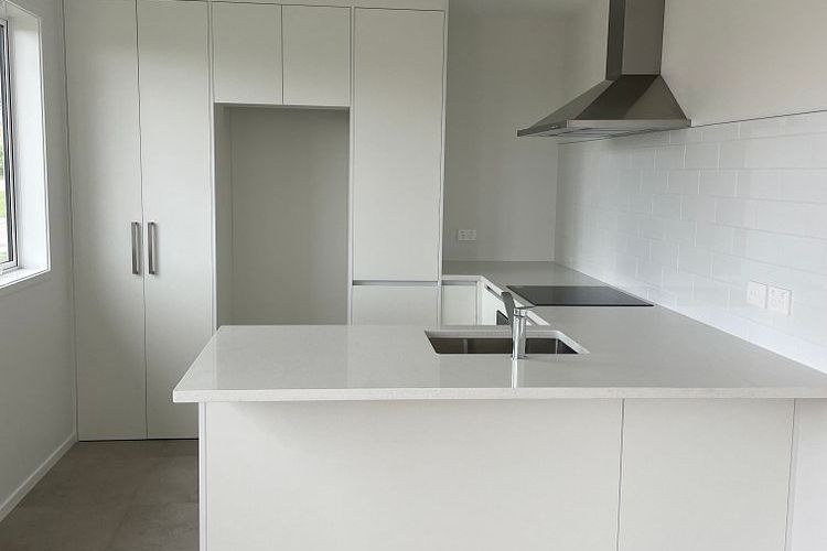 Bright and Modern 2-Bedroom house in Long Bay - Widok 6
