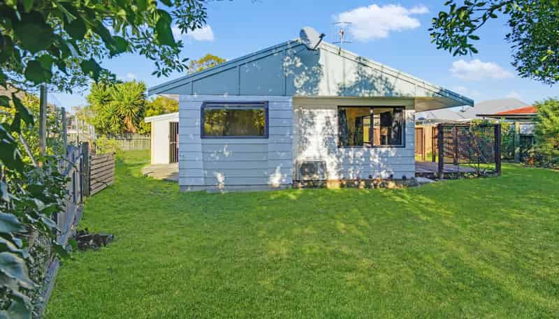 1100A Cunningham Crescent, Mayfair