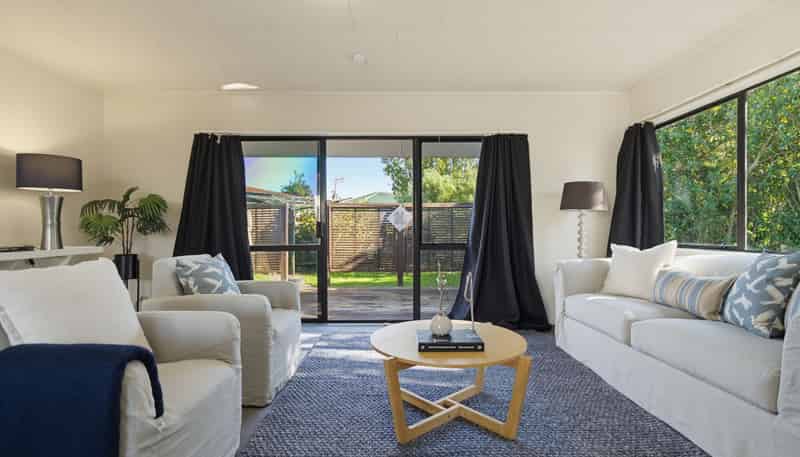 1100A Cunningham Crescent, Mayfair