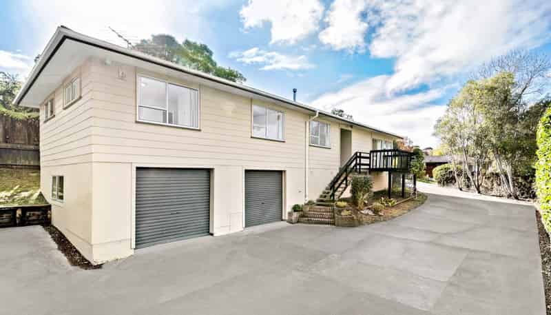 15 Tallington Crescent, Torbay