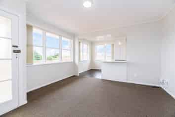 C/3  Laburnum Road, New Windsor