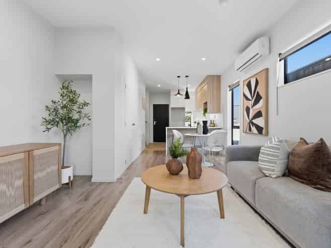 12F Keate Place, Mount Wellington