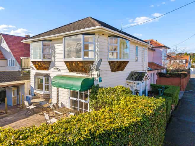 2A Canterbury Place, Parnell