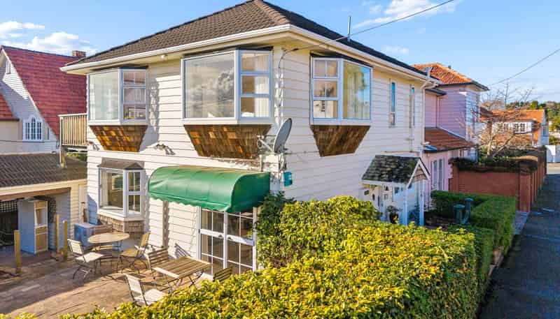 2A Canterbury Place, Parnell