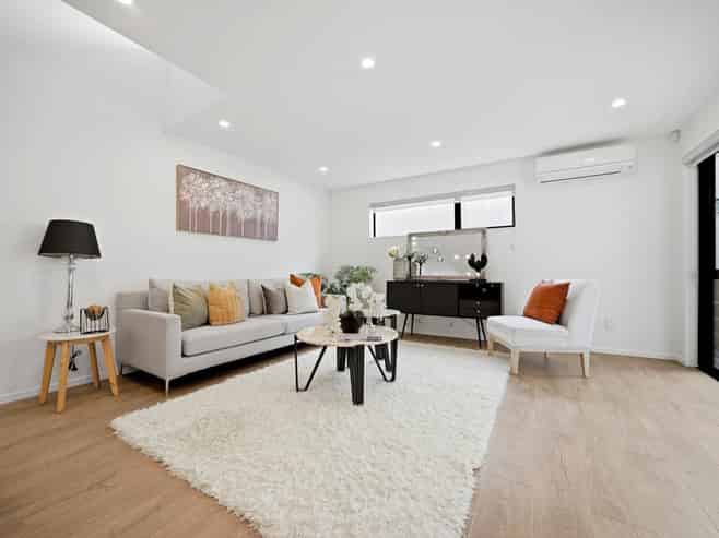17A Winhall Rise, Remuera